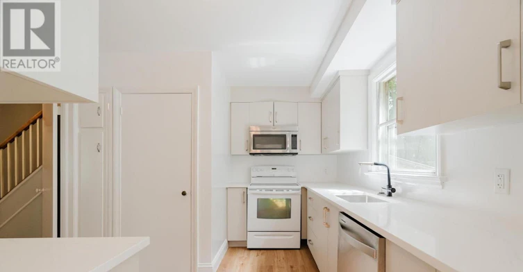 2028 Carling Avenue, Ottawa, ON, K2A 1G2 - 17