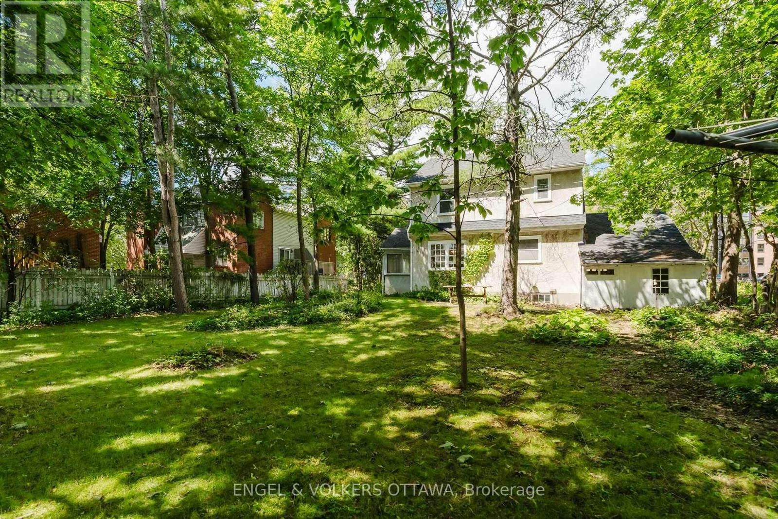 2028 Carling Avenue, Ottawa, ON, K2A 1G2 - 39