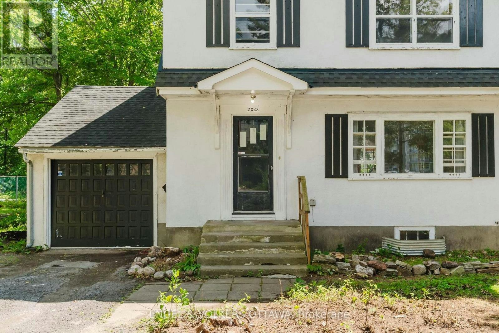 2028 Carling Avenue, Ottawa, ON, K2A 1G2 - 4