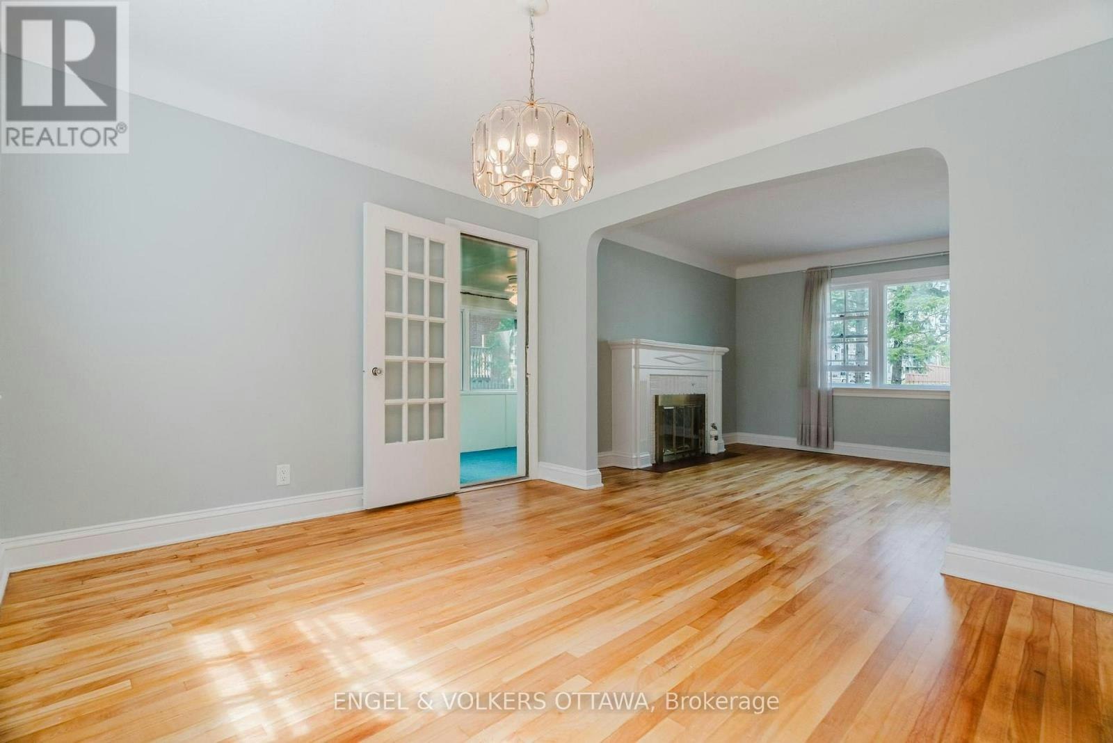 2028 Carling Avenue, Ottawa, ON, K2A 1G2 - 13