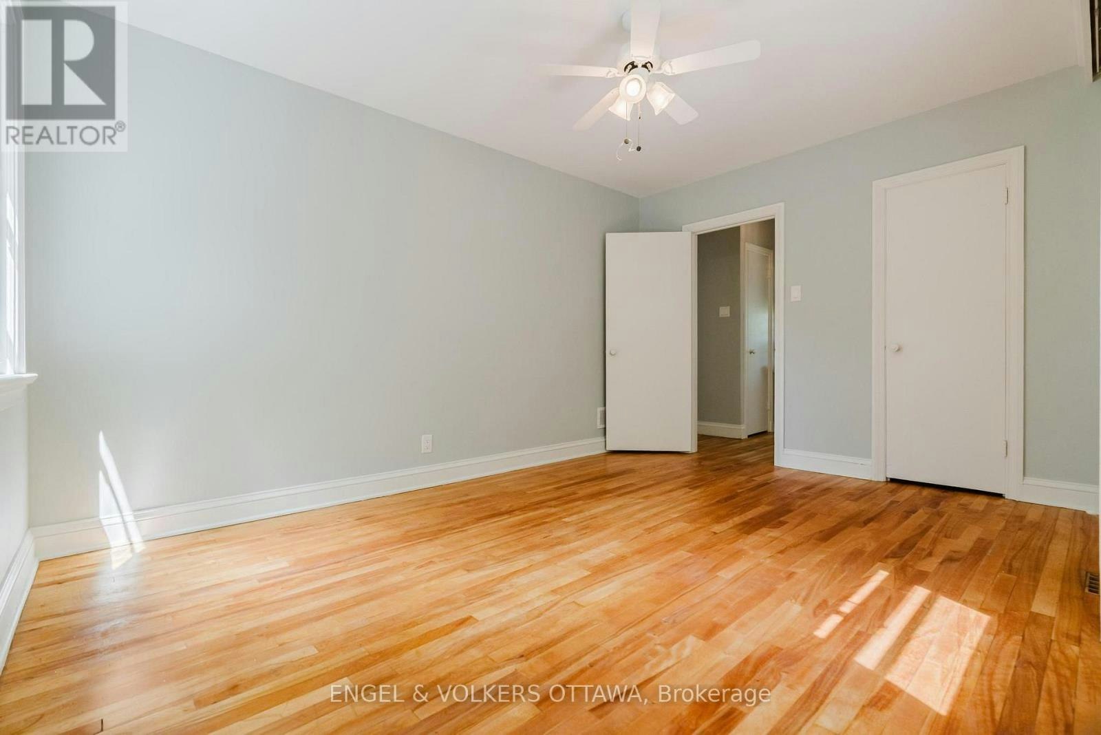 2028 Carling Avenue, Ottawa, ON, K2A 1G2 - 27