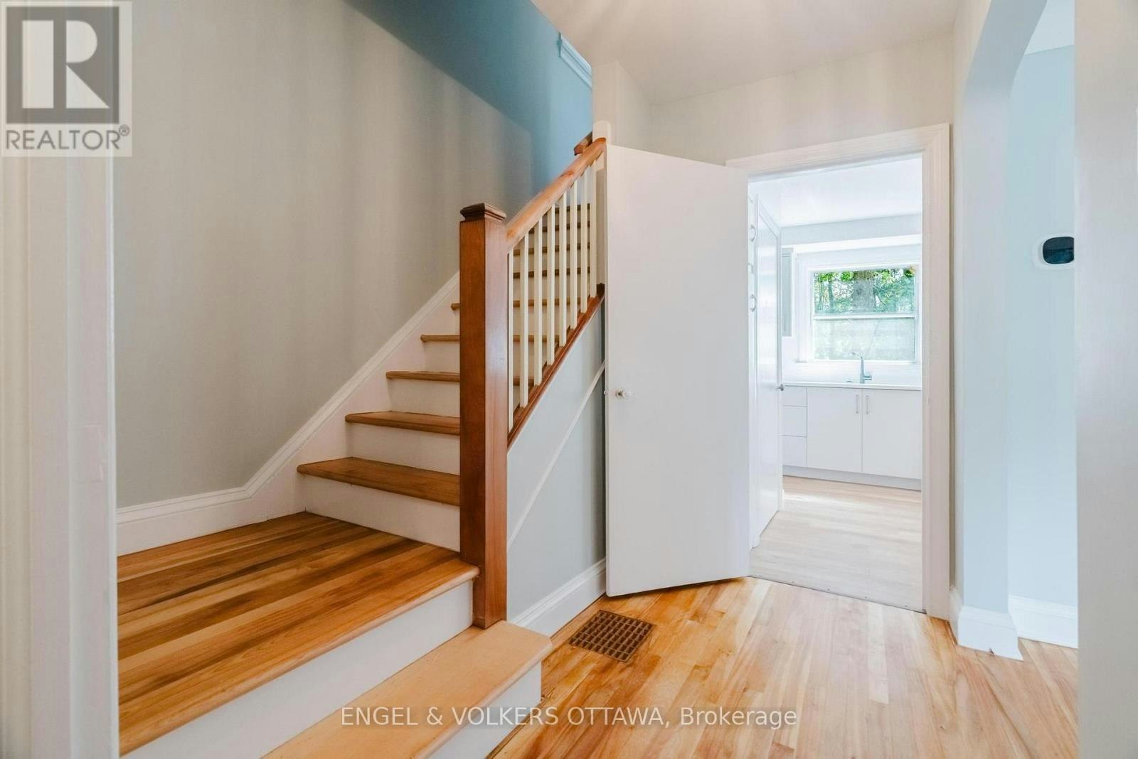2028 Carling Avenue, Ottawa, ON, K2A 1G2 - 22