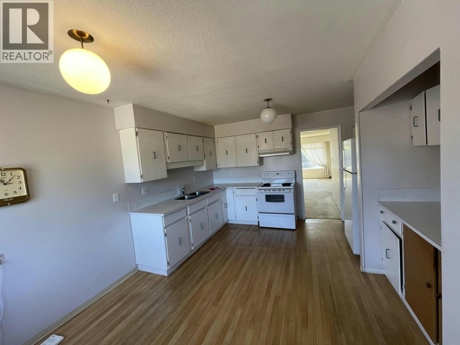 Upstairs-10433 No. 1 Road, Richmond, BC, V7E 1S3 - 2