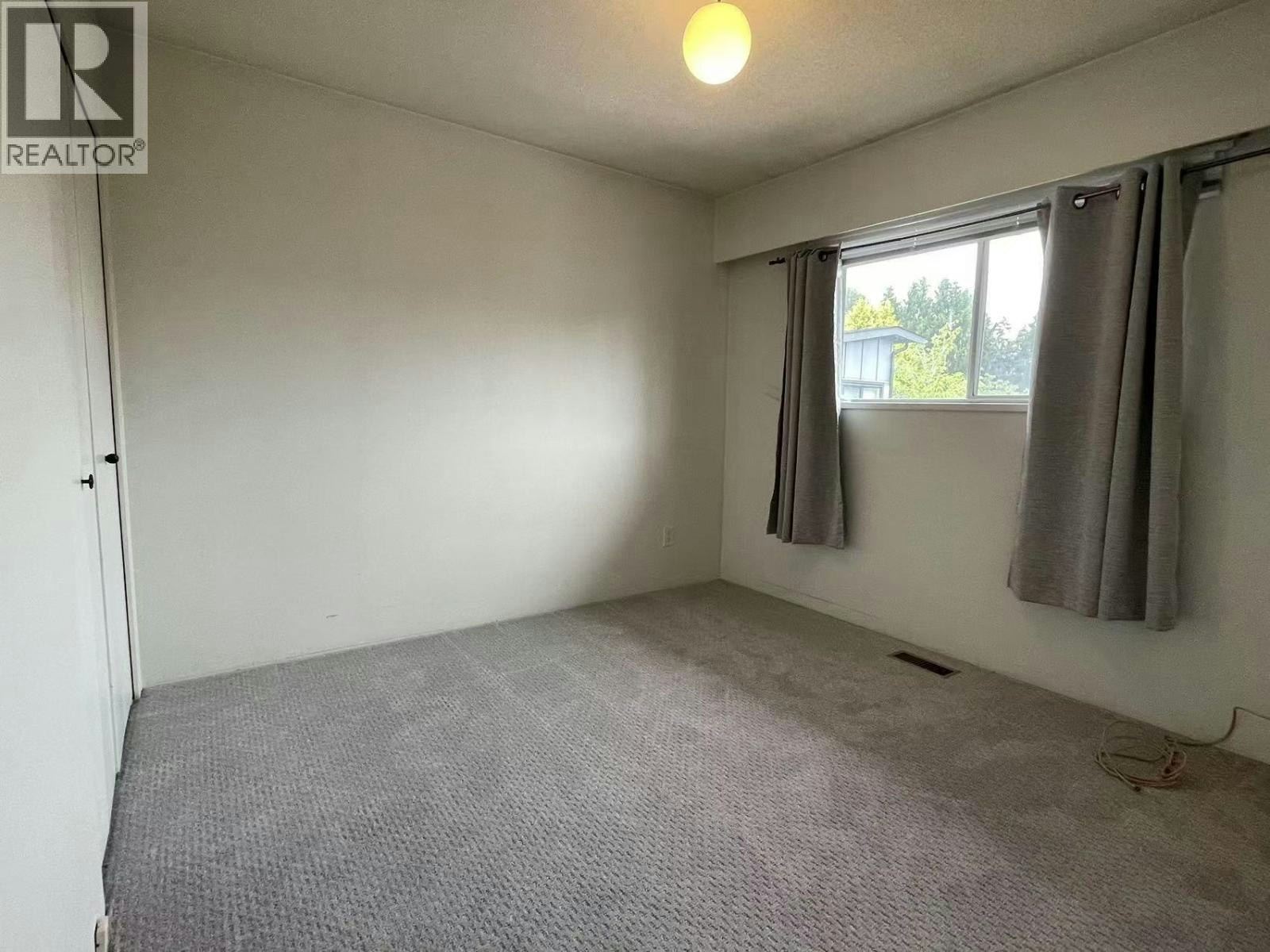 Upstairs-10433 No. 1 Road, Richmond, BC, V7E 1S3 - 12