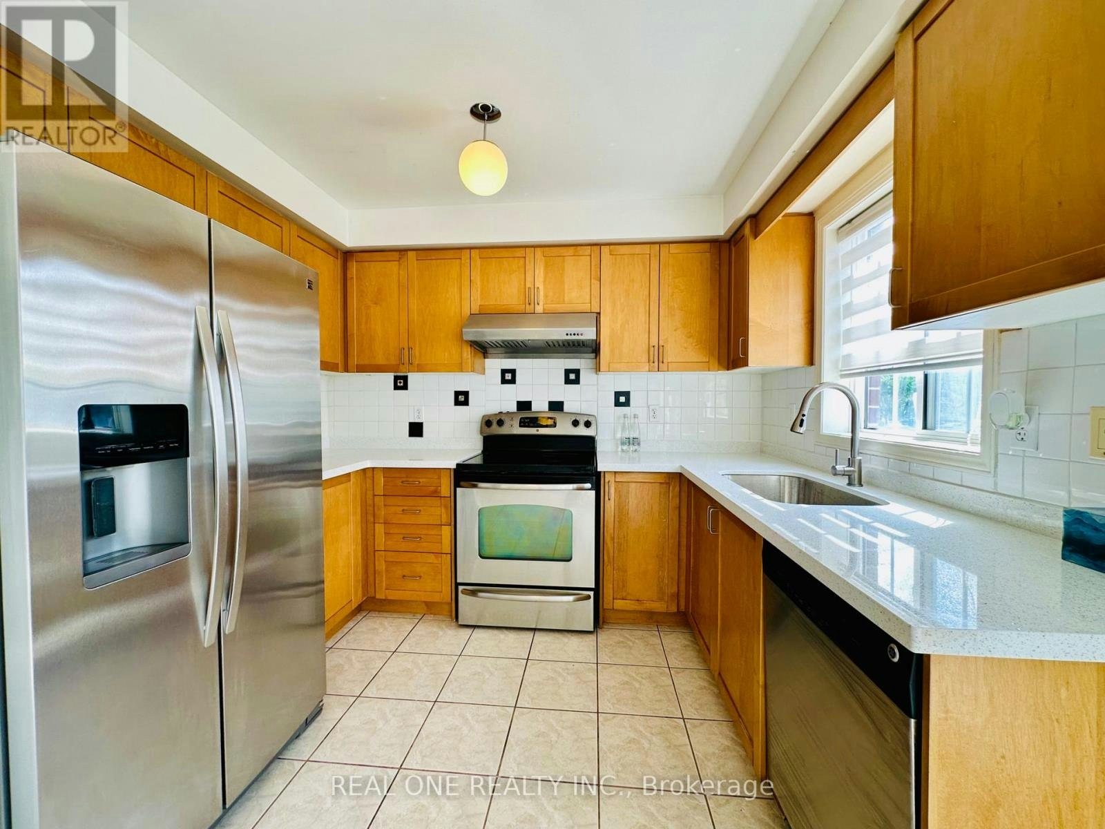 104 Revelstoke Crescent, Richmond Hill, ON, L4B 4T4 - 7
