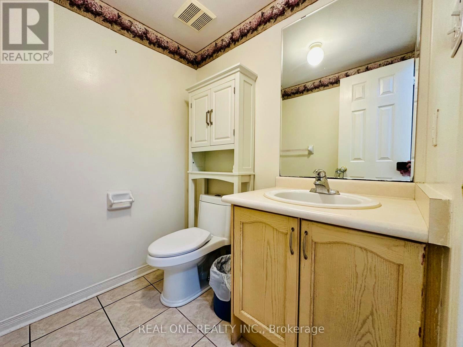104 Revelstoke Crescent, Richmond Hill, ON, L4B 4T4 - 4