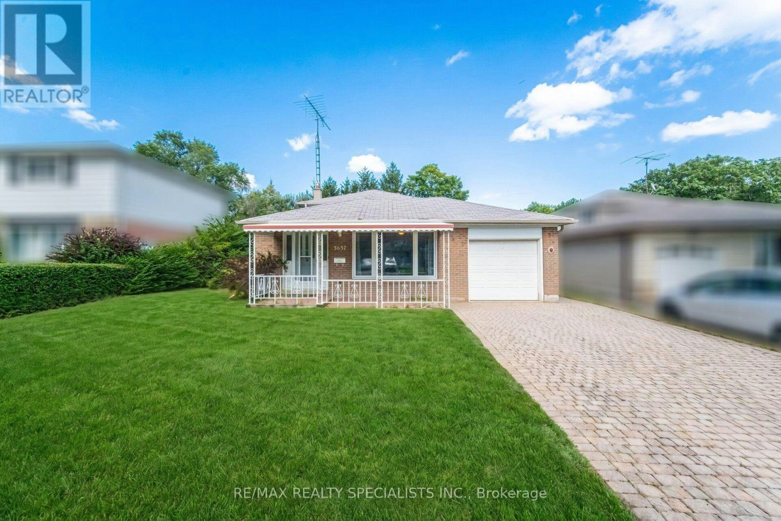 3637 Chiplow Road, Mississauga, ON, L4X 2R1