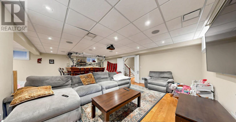 50 Bonnyview Drive, Toronto, ON, M8Y 3G6 - 32