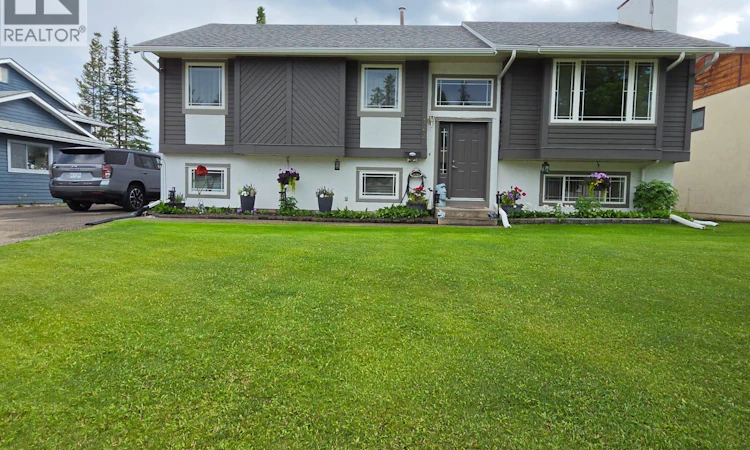 144 Chamberlain Crescent