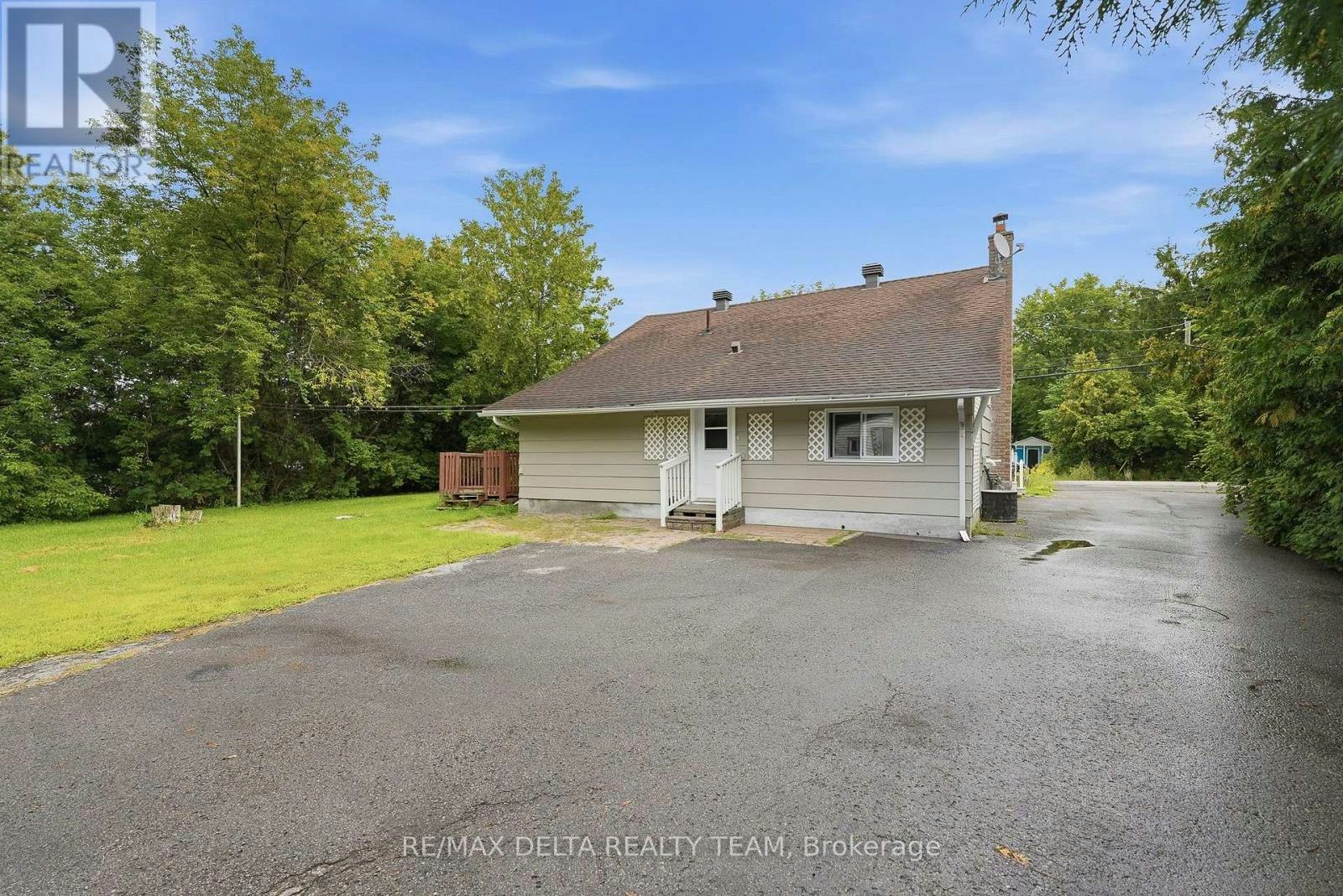 2604 Mer Bleue Road, Ottawa, ON, K4B 1H9