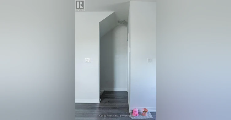 111-6705 Cropp Street, Niagara Falls, ON, L2E 0C1 - 8