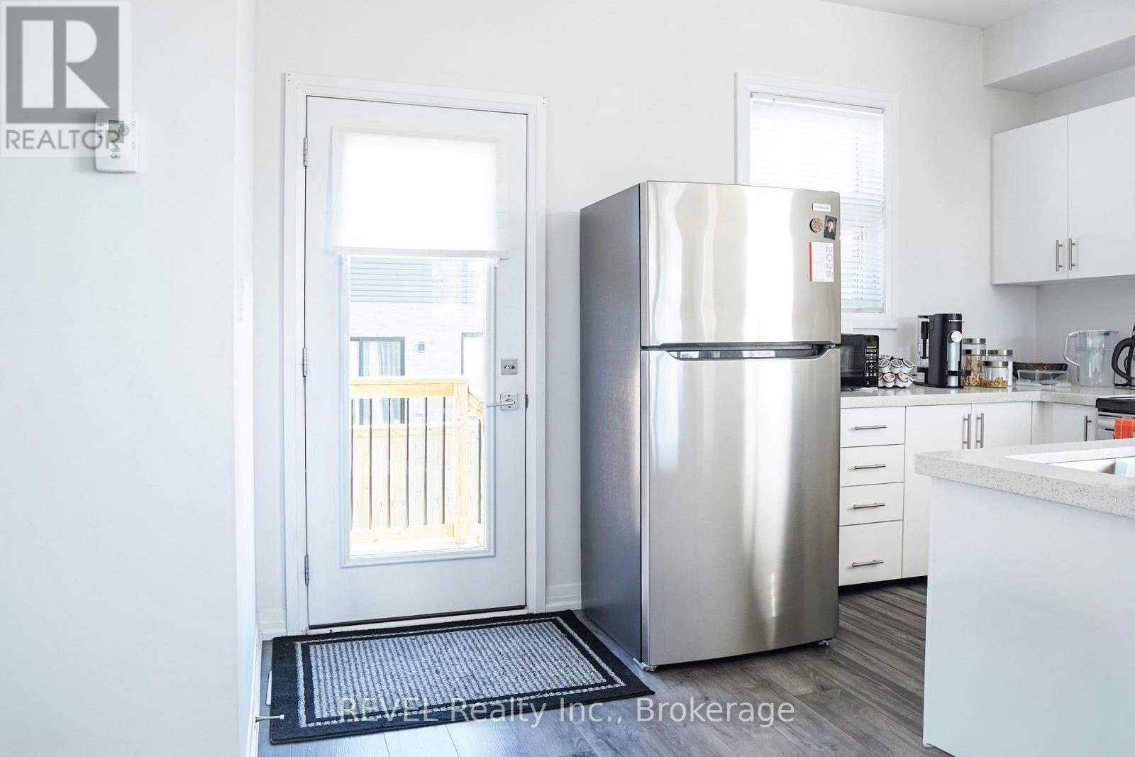 111-6705 Cropp Street, Niagara Falls, ON, L2E 0C1 - 7
