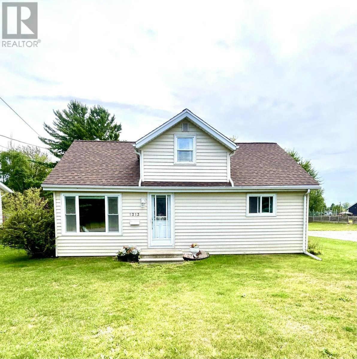 1313 Fifth Street East, Fort Frances, ON, P9A 1W2