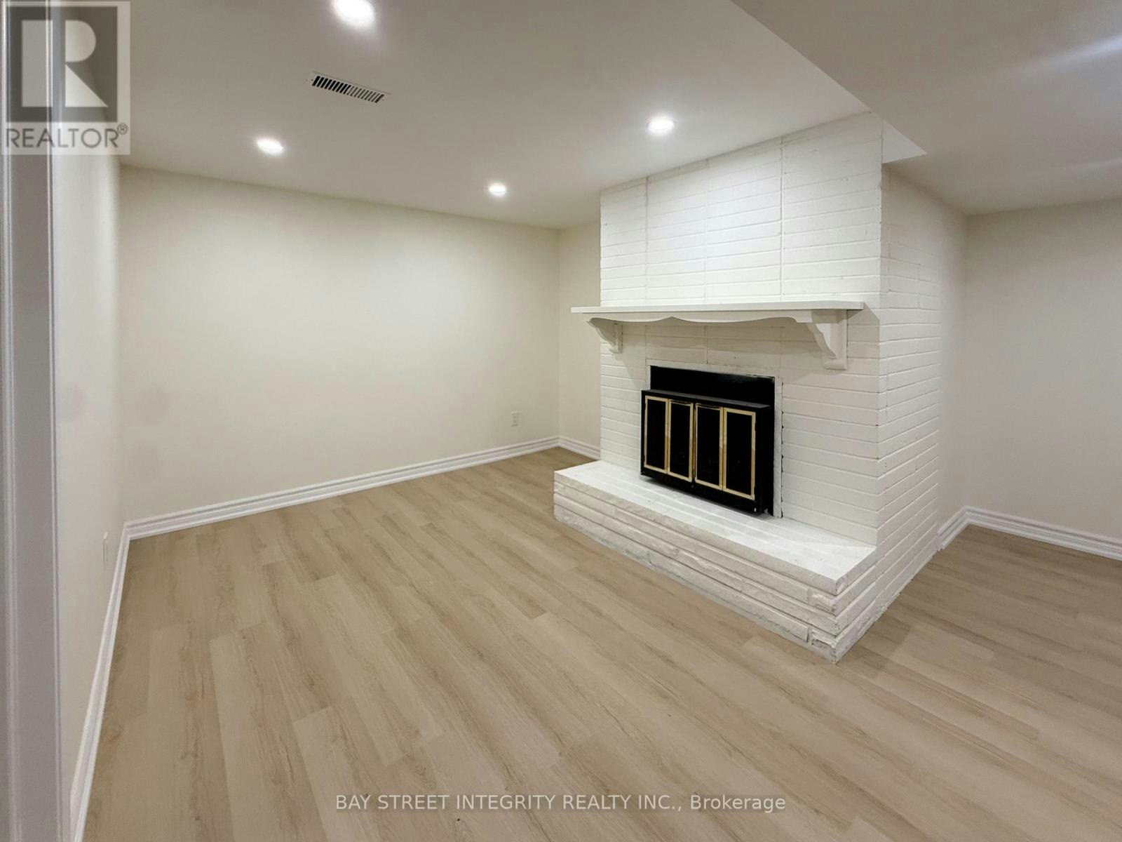 LOWER-40 Rippleton Road, Toronto, ON, M3B 1H6 - 6