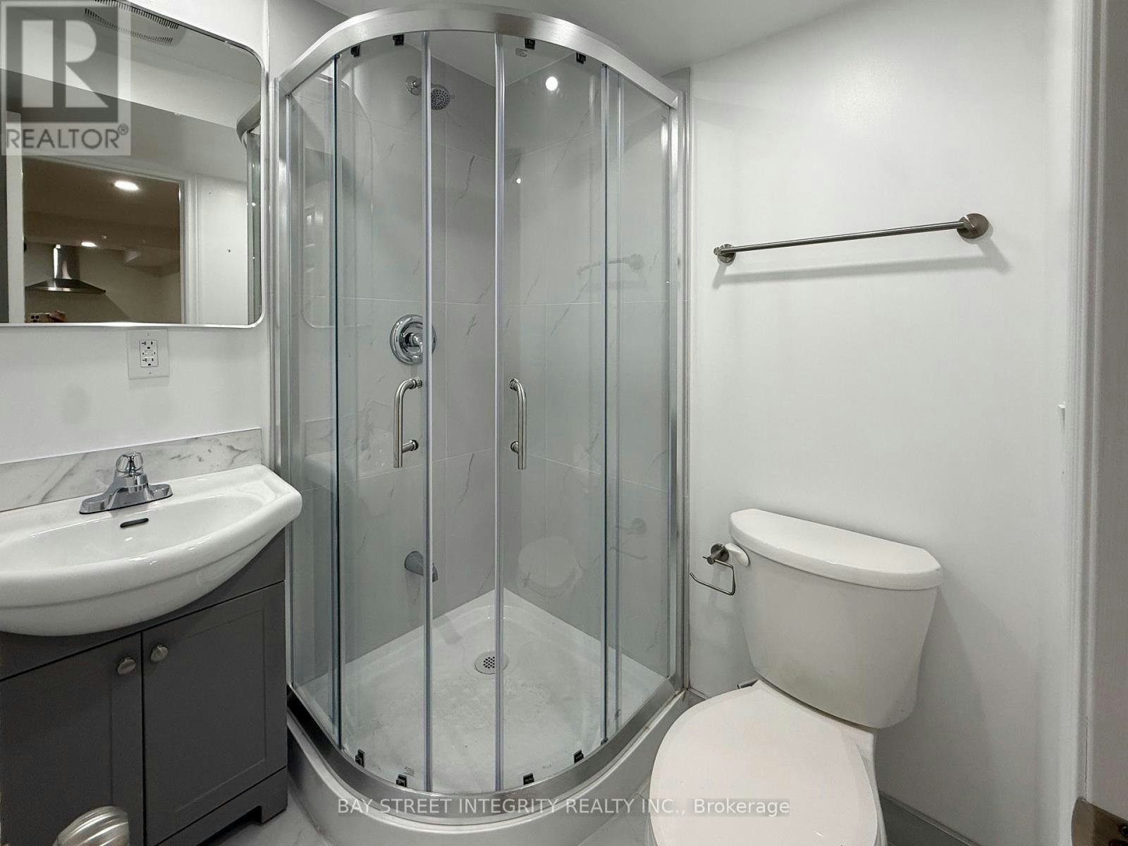 LOWER-40 Rippleton Road, Toronto, ON, M3B 1H6 - 10