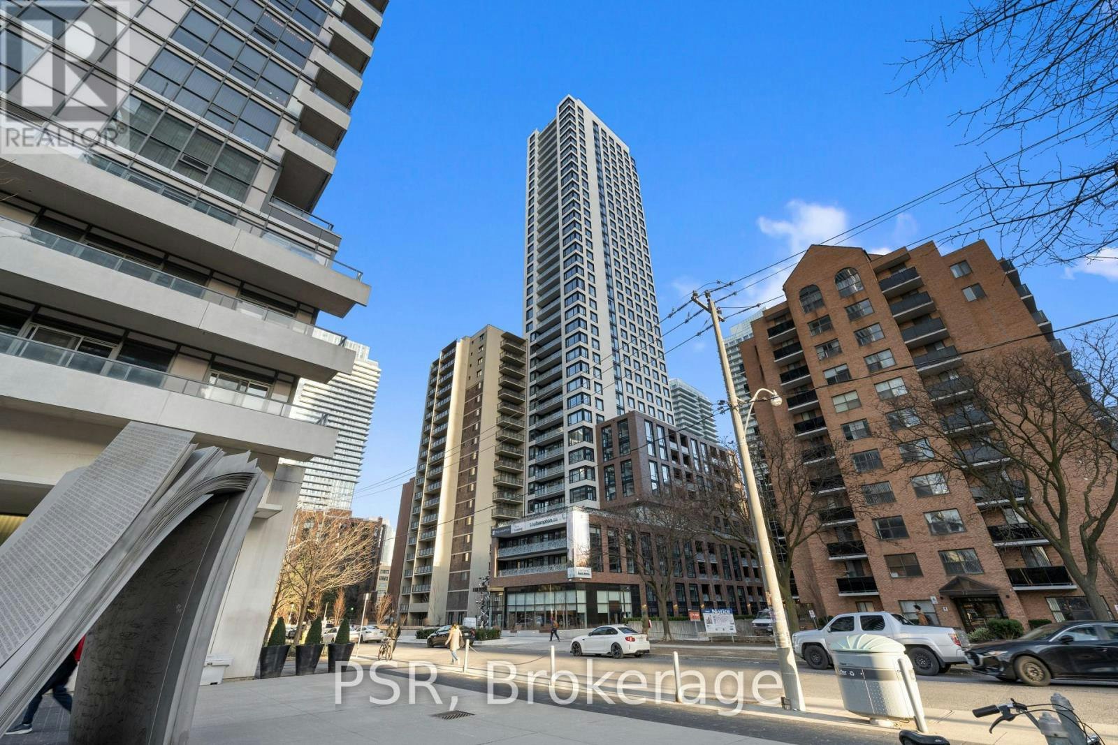 2410-101 Roehampton Avenue, Toronto, ON, M4P 2W2 - 36
