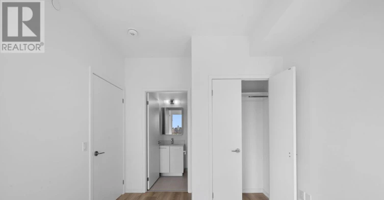 2410-101 Roehampton Avenue, Toronto, ON, M4P 2W2 - 6