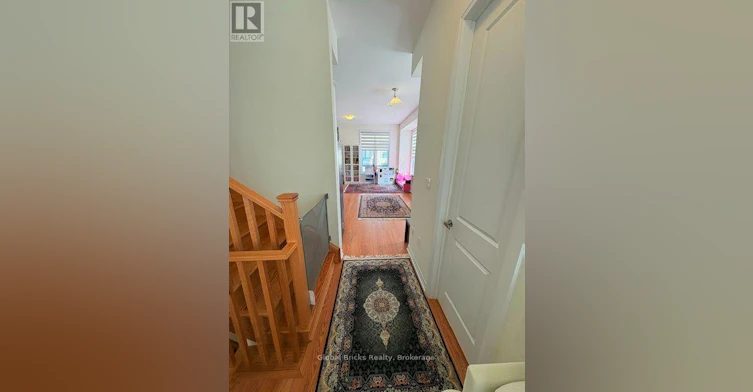 64 Seine Lane E, Richmond Hill, ON, L4E 3R9 - 3