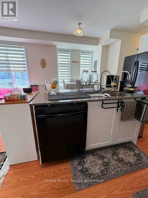 64 Seine Lane E, Richmond Hill, ON, L4E 3R9 - 14
