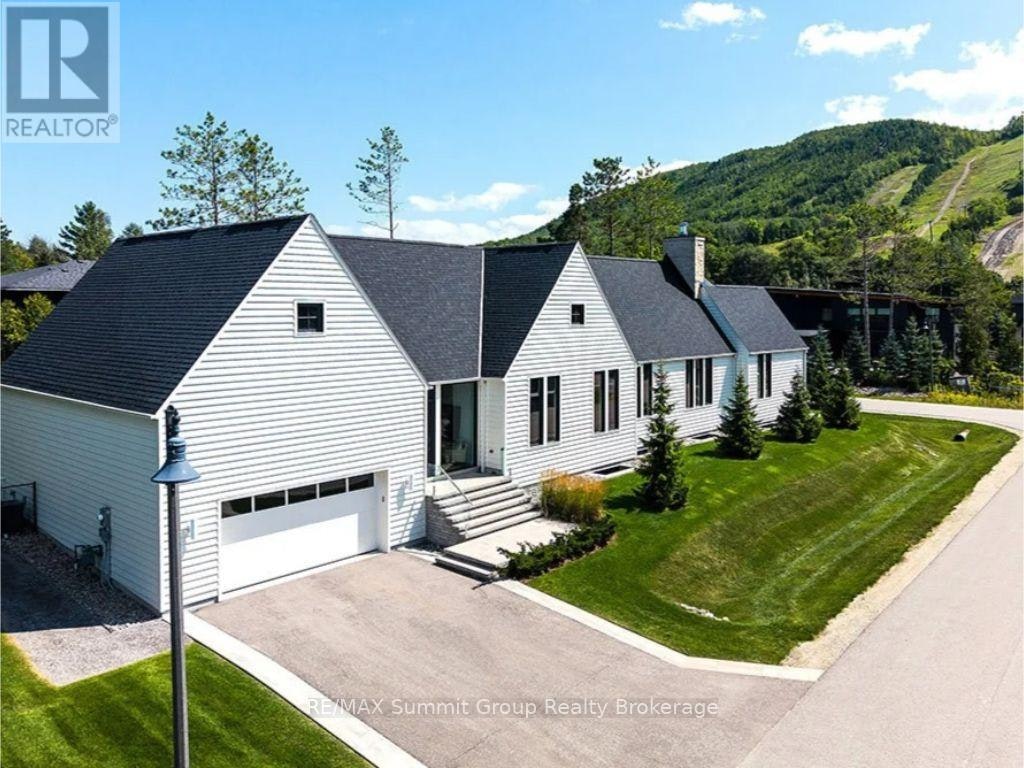 101 Deer Lane, Blue Mountains, ON, N0H 1J0