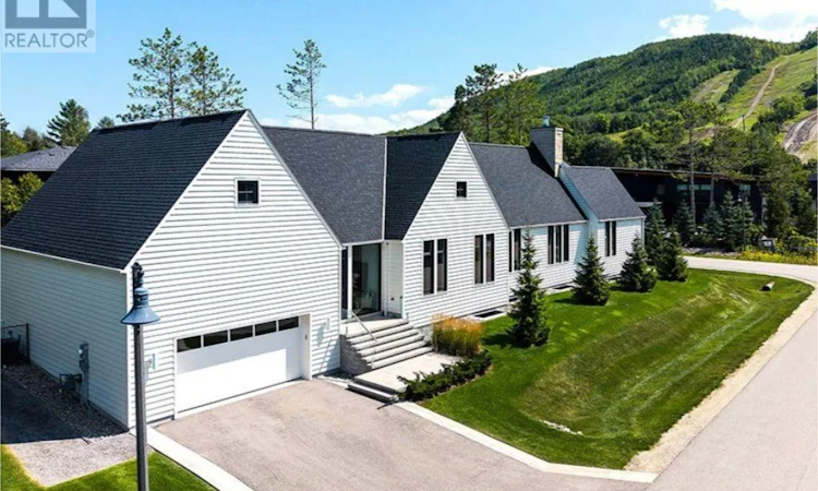 101 Deer Lane