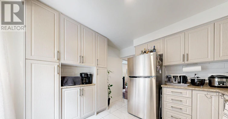 120 Ellerslie Road, Brampton, ON, L6T 4C3 - 4