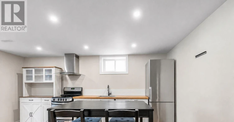 LOWER 2-12 Arkley Crescent, Toronto, ON, M9R 3S3 - 3