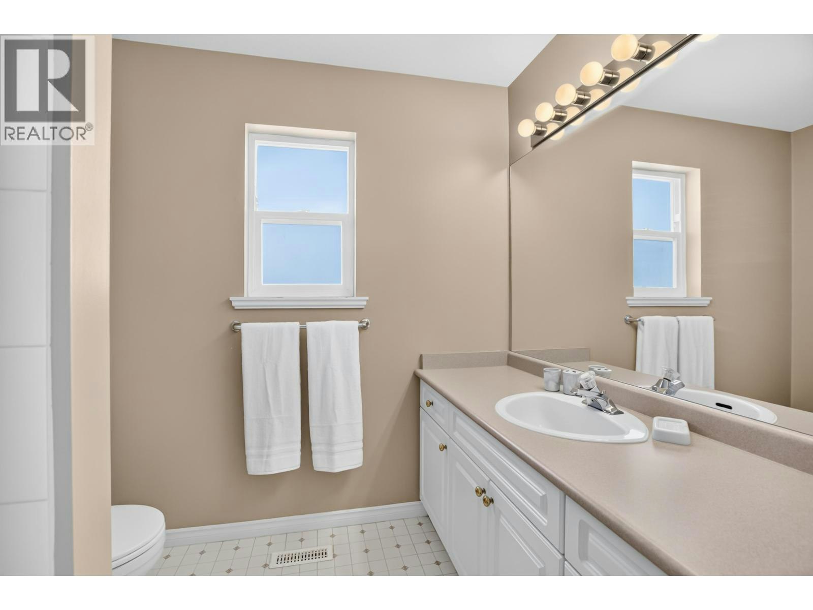 23836 Zeron Avenue, Maple Ridge, BC, V2W 1E3 - 22