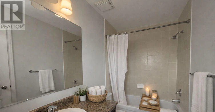 26 Wyndham Circle, Georgina, ON, L0E 1R0 - 11