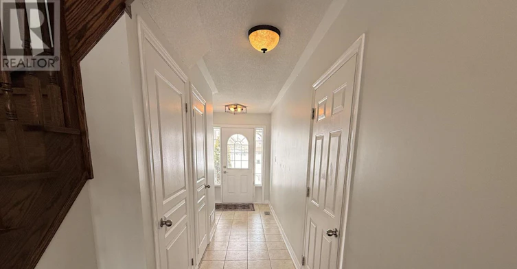 26 Wyndham Circle, Georgina, ON, L0E 1R0 - 3