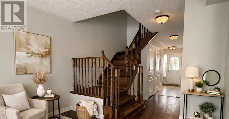 26 Wyndham Circle, Georgina, ON, L0E 1R0 - 4