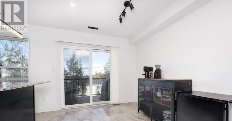 2-1 Leggott Avenue, Barrie, ON, L4N 6B1 - 12