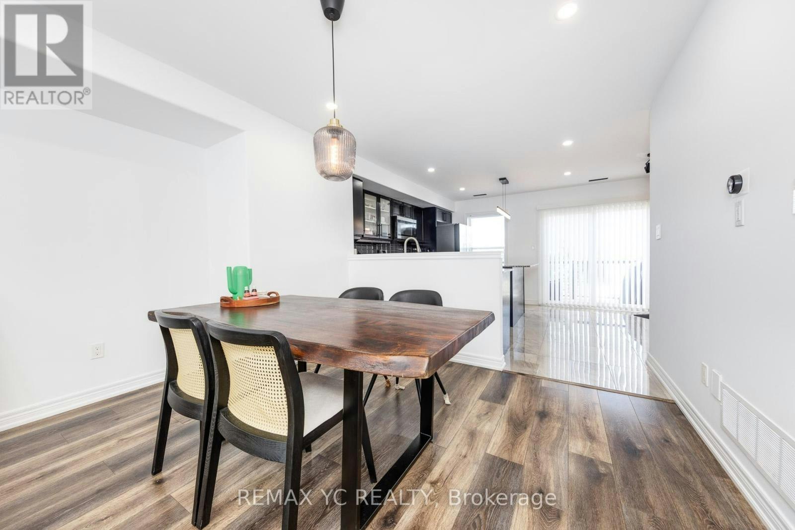 2-1 Leggott Avenue, Barrie, ON, L4N 6B1 - 13