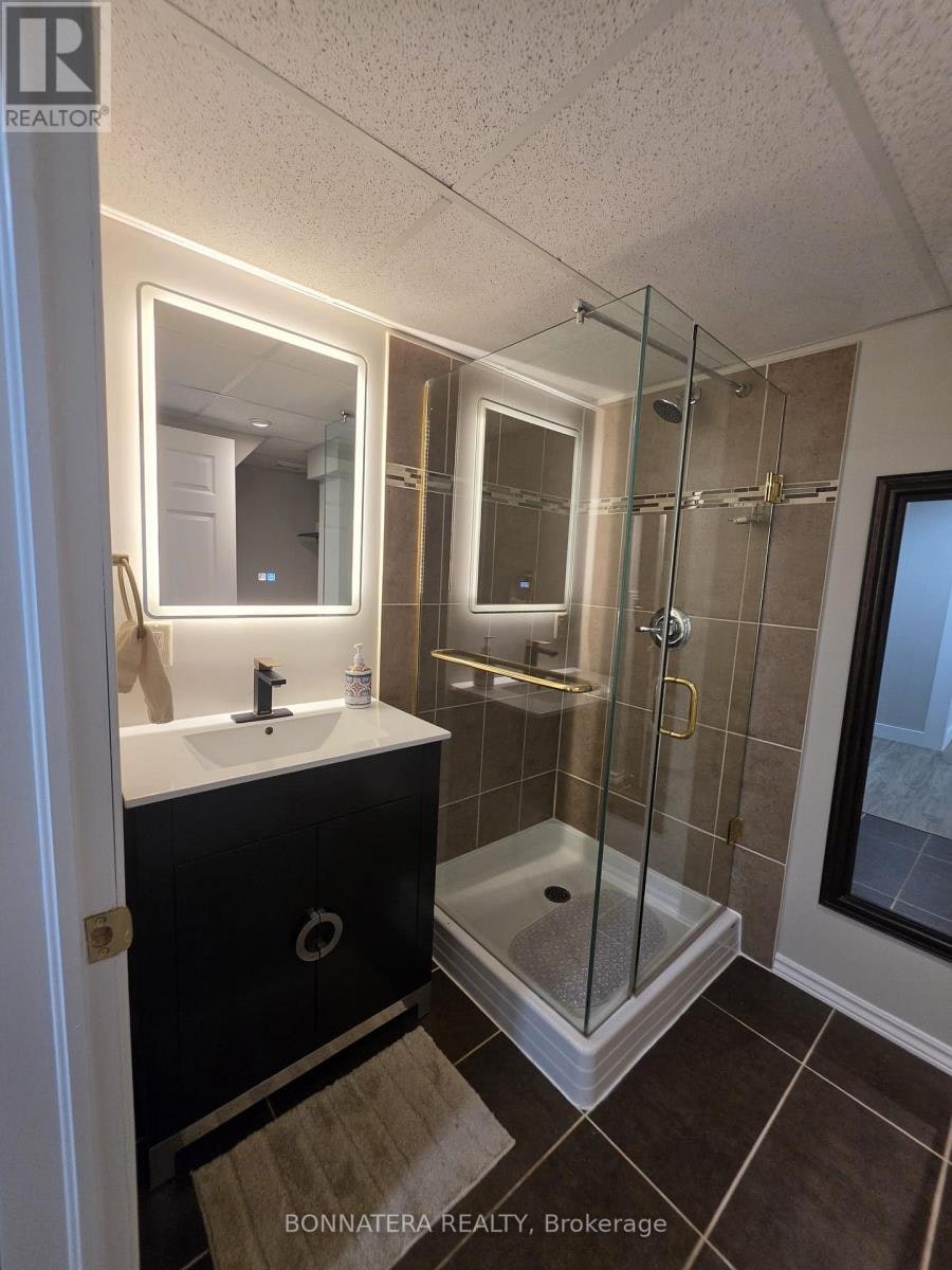 14 Northwood Drive, Brampton, ON, L6X 2L2 - 12