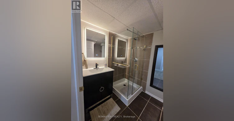 14 Northwood Drive, Brampton, ON, L6X 2L2 - 12