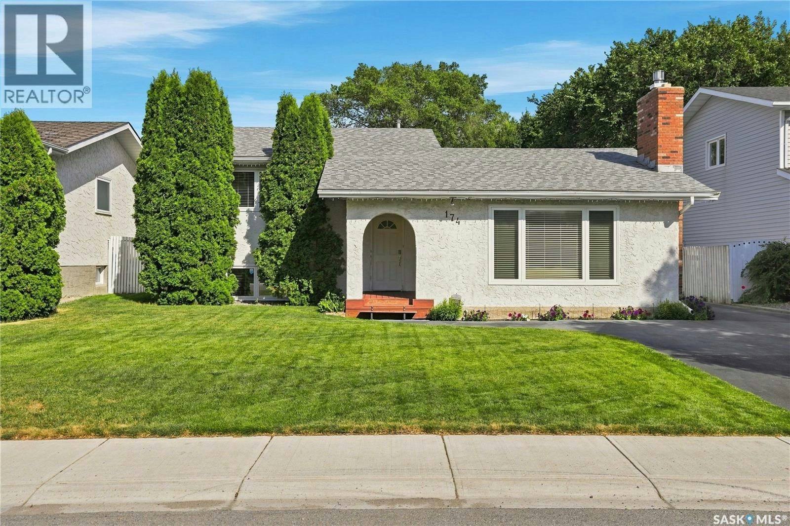 174 Green Meadow Road, Regina, SK, S4V 0A8