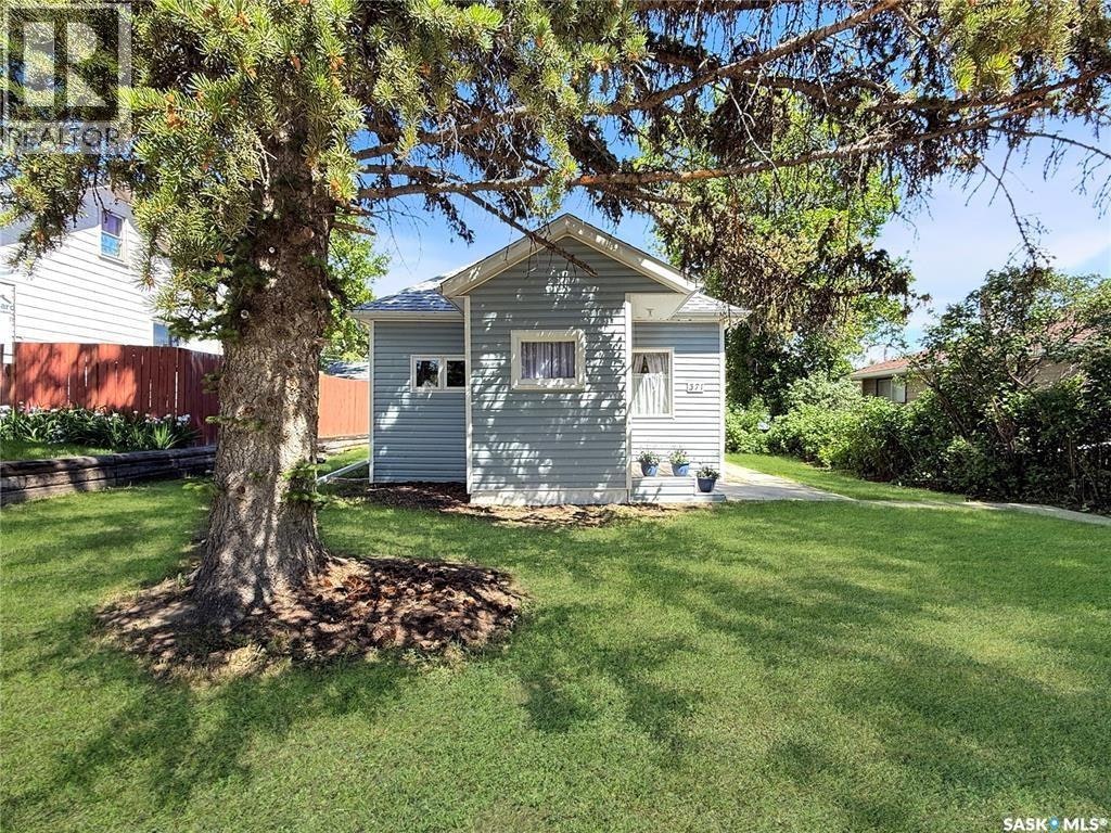 371 9th Avenue NW, Swift Current, SK, S9H 1A8