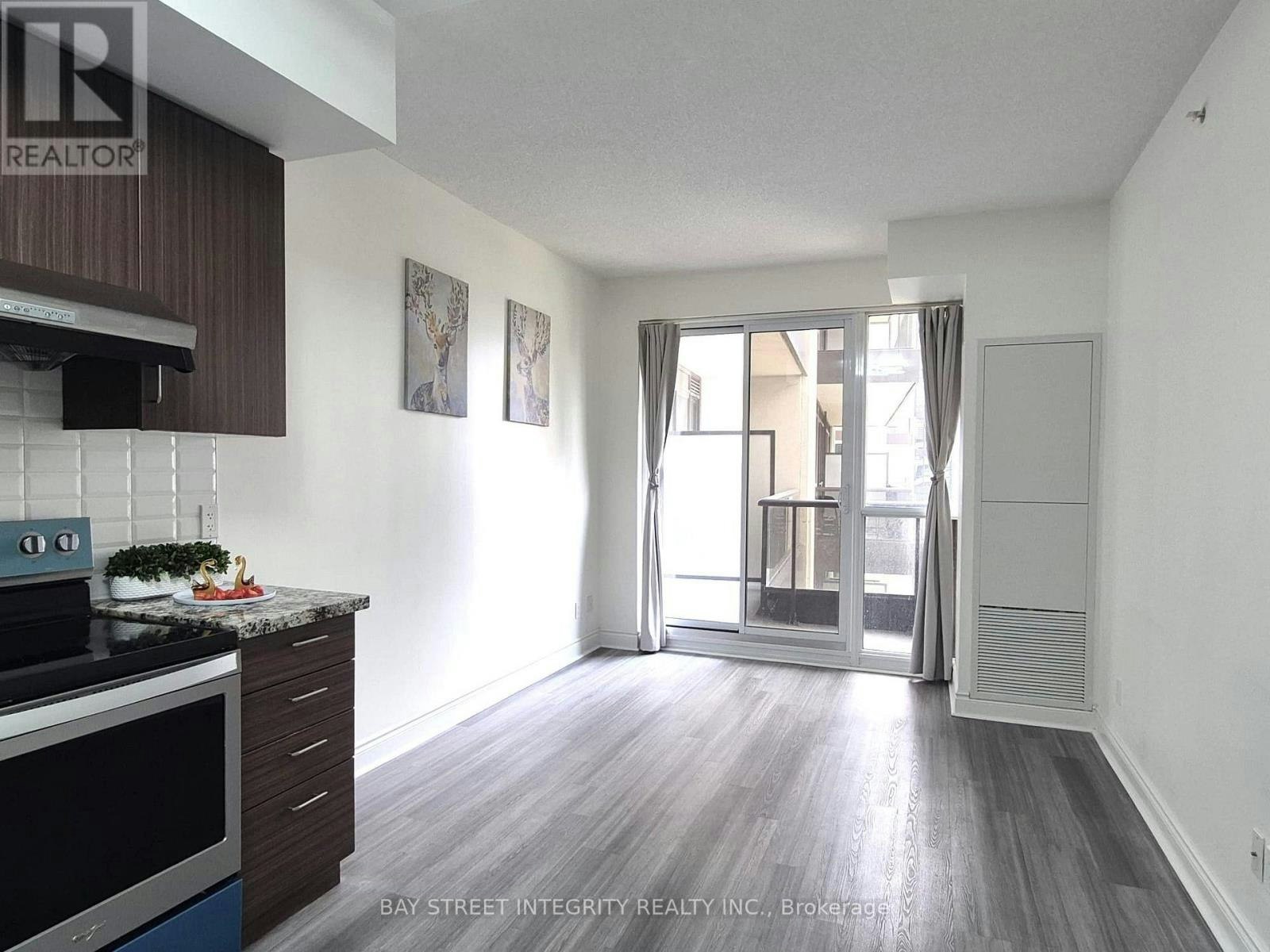 701-38 Cedarland Drive, Markham, ON, L6G 0G7 - 3