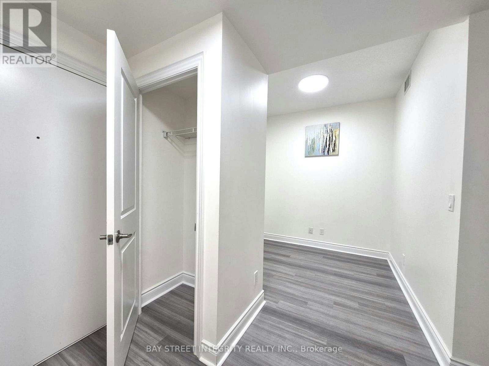 701-38 Cedarland Drive, Markham, ON, L6G 0G7 - 4