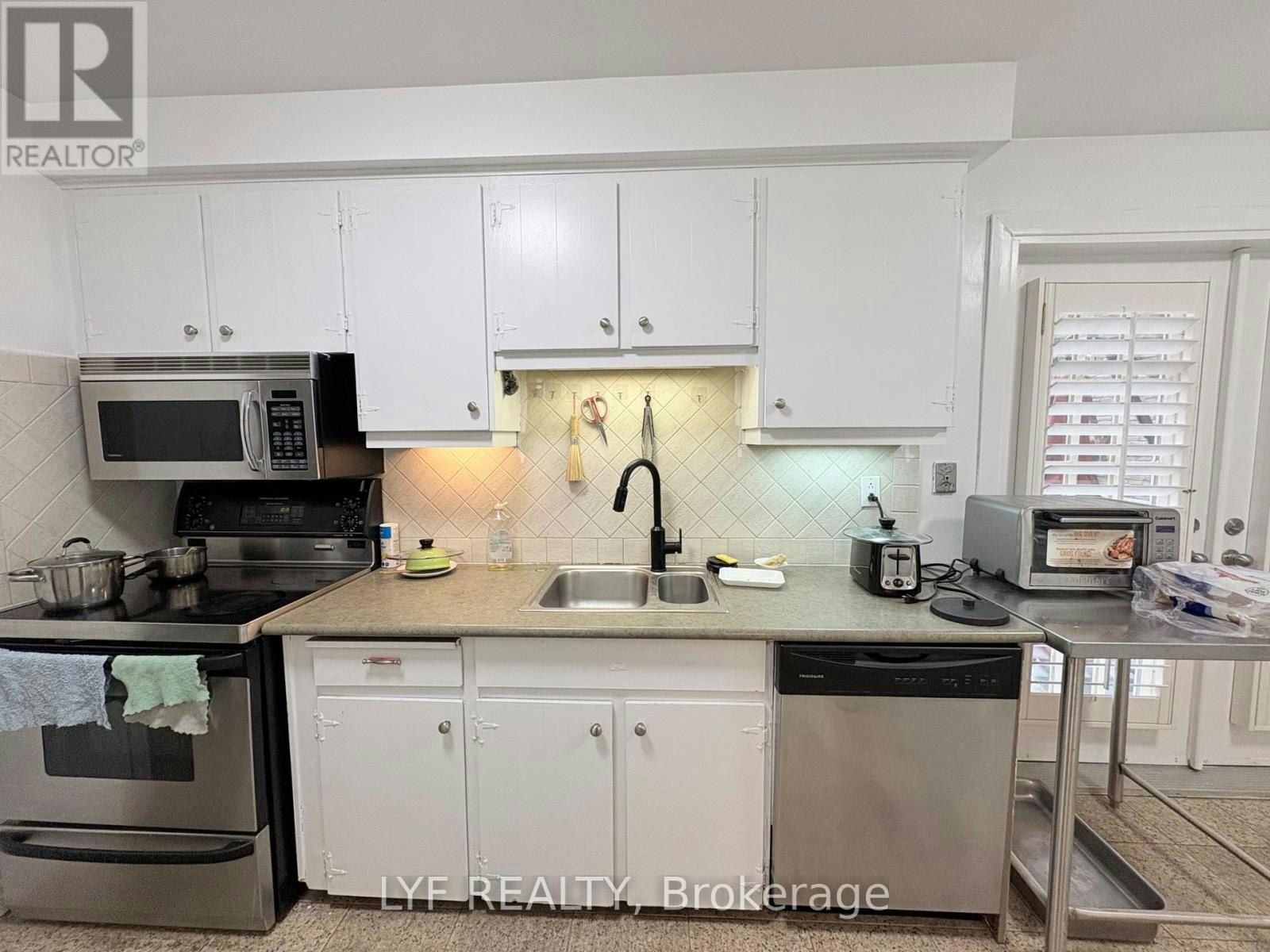 MAIN-31 Markhaven Road, Markham, ON, L3R 1T8 - 8