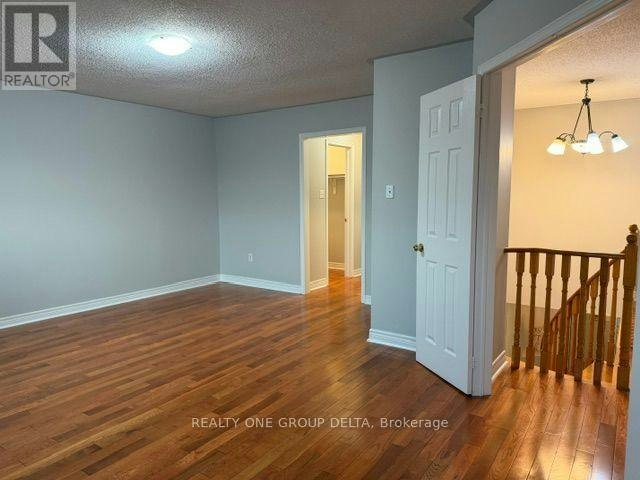UPPER-24 Arborview Crescent, Toronto, ON, M9W 7B3 - 25