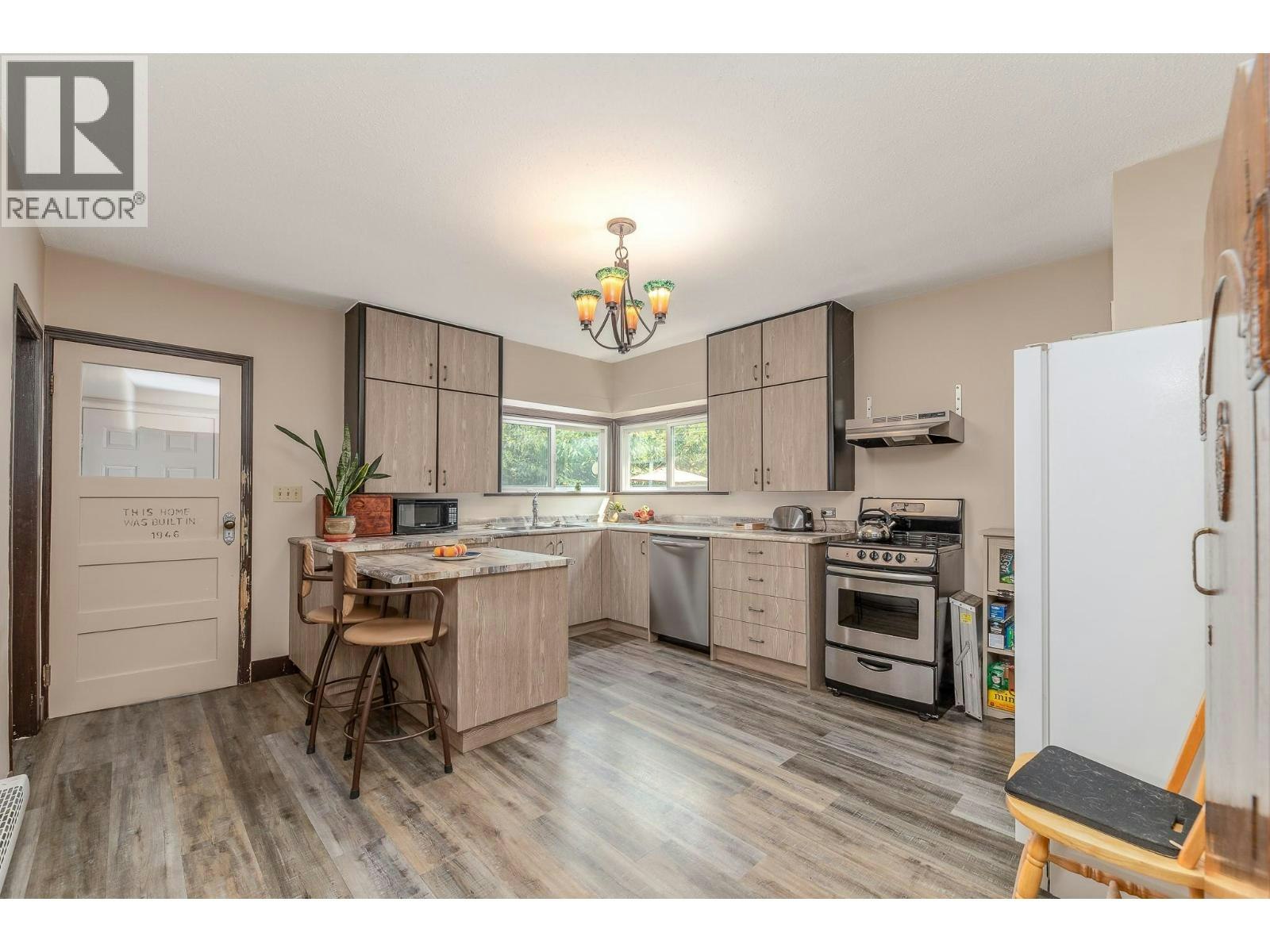 174 Bassett Street, Penticton, BC, V2A 5W2 - 12