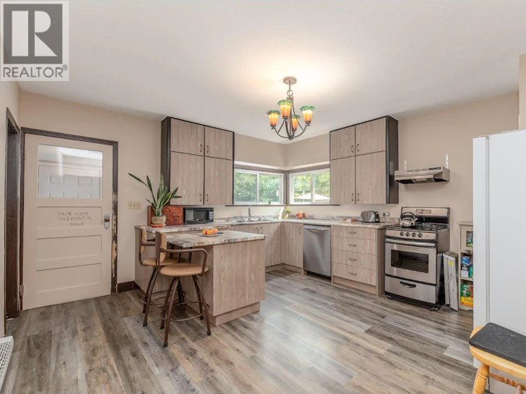 174 Bassett Street, Penticton, BC, V2A 5W2 - 12