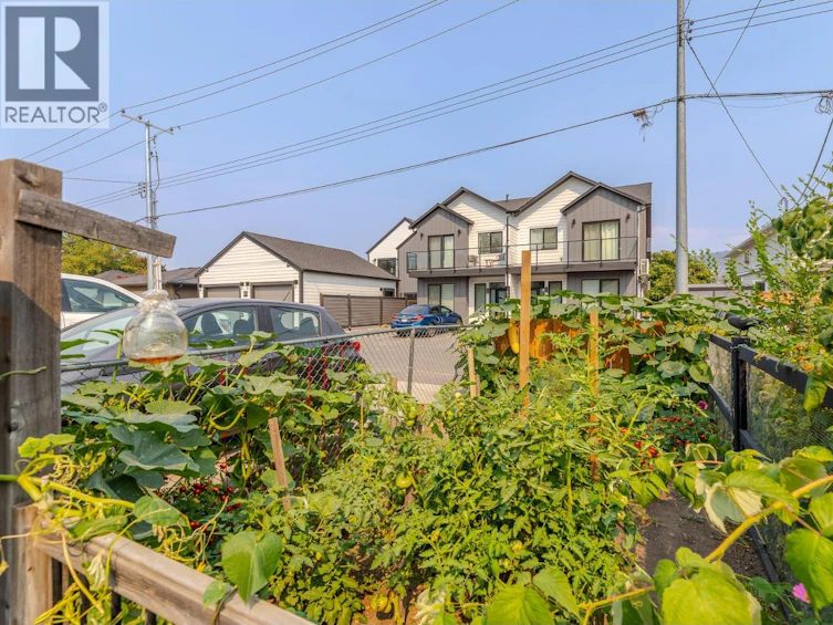 174 Bassett Street, Penticton, BC, V2A 5W2 - 30