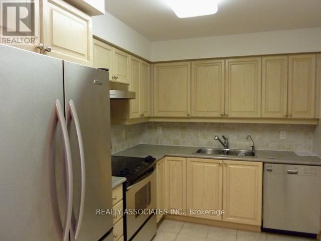 801-880 Grandview Way, Toronto, ON, M2N 7B2 - 7