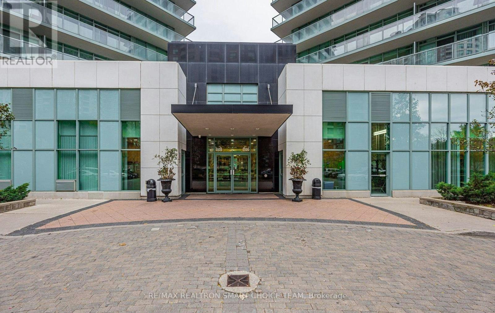 1107-5500 Yonge Street, Toronto, ON, M2N 7L1 - 2