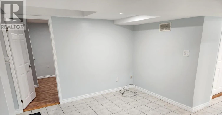 28 Iles Street, Ajax, ON, L1T 3V4 - 6