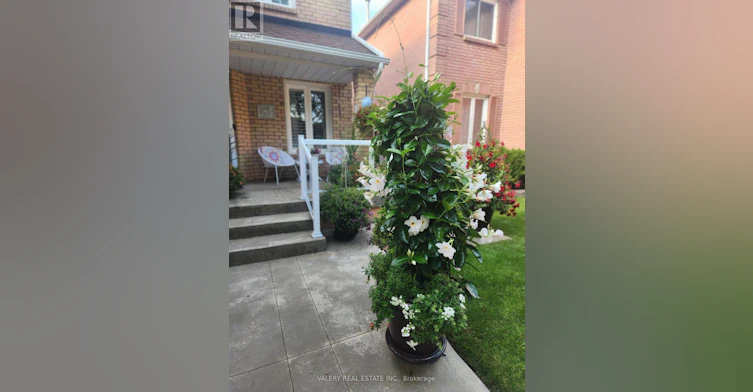 28 Iles Street, Ajax, ON, L1T 3V4 - 2
