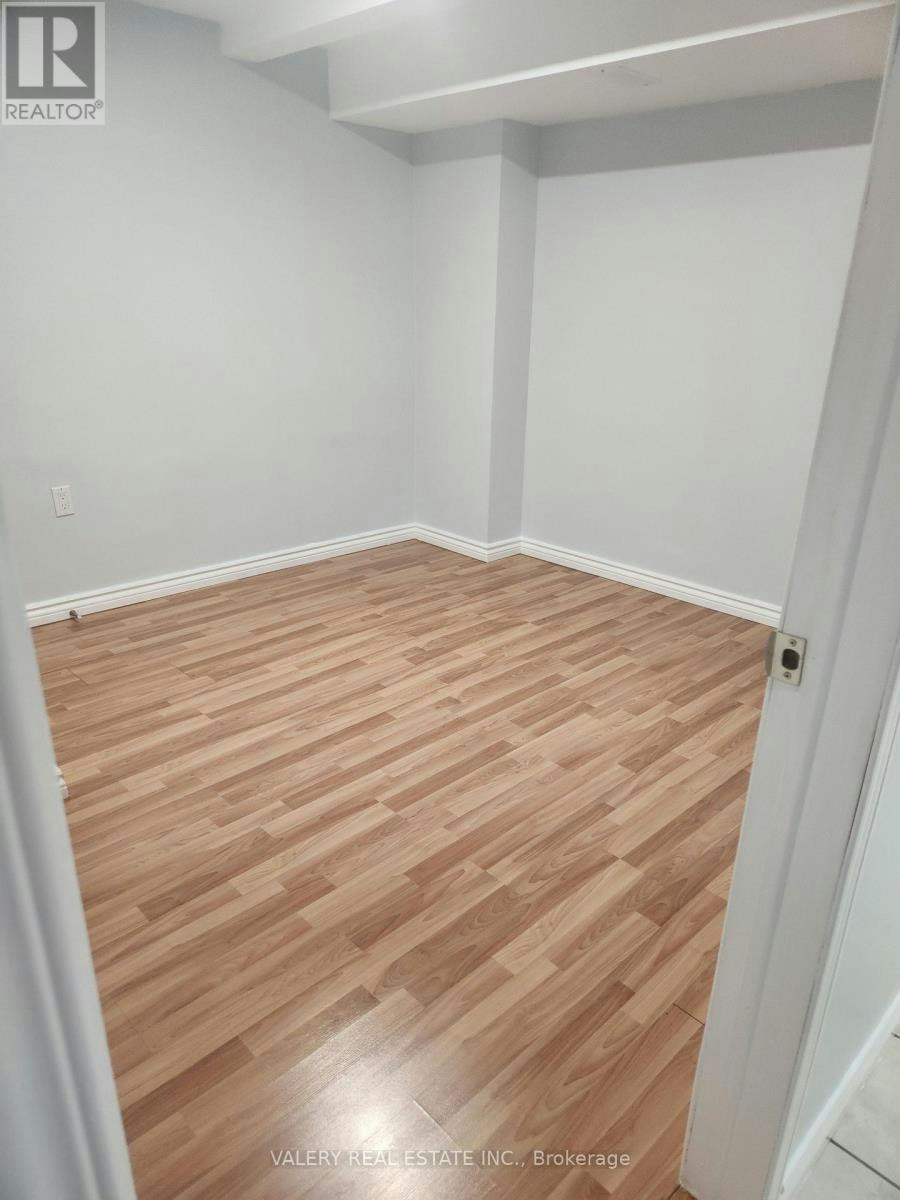 28 Iles Street, Ajax, ON, L1T 3V4 - 8