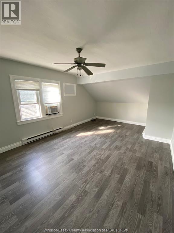 1532 Dufferin Avenue, Windsor, ON, N8X 3K5 - 4